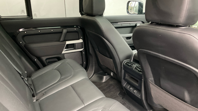 Land Rover Defender 3.0 D250 XS Edition 110 5dr Auto Diesel Estate